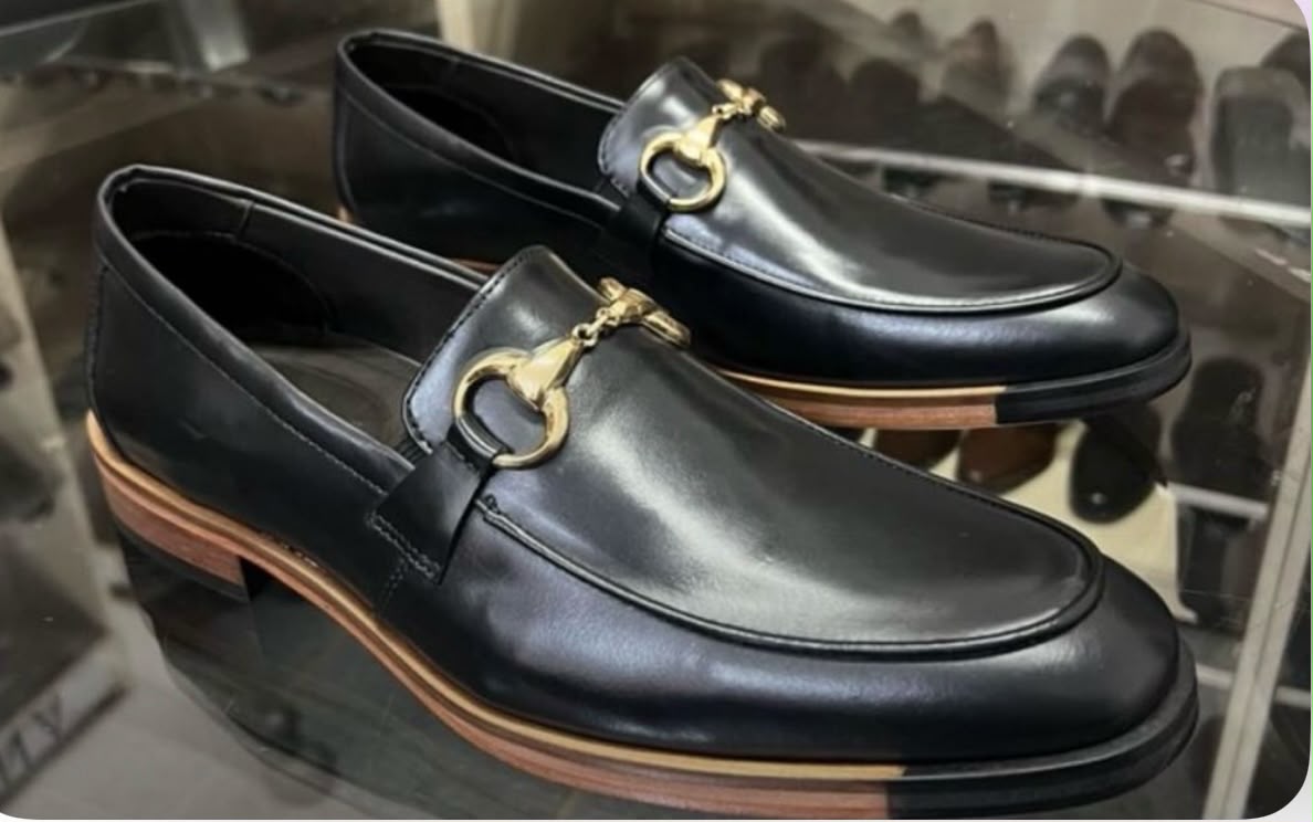 Loafer Fivela Preto